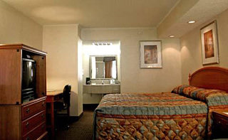 Hotel Clarion Inn College Park