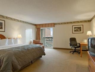 Hotel Clarion Inn St Louis Airport North
