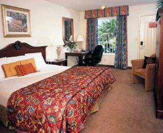Hotel Clarion Inn & Suites Clearwater