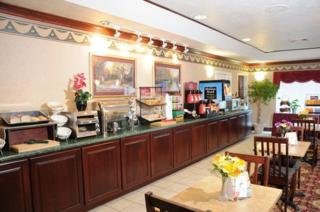 Hotel Clarion Inn & Suites Downtown Savannah