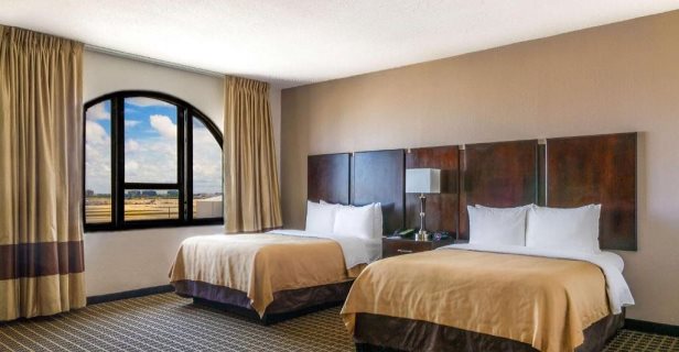 Hotel Clarion Inn Suites Miami Airportl