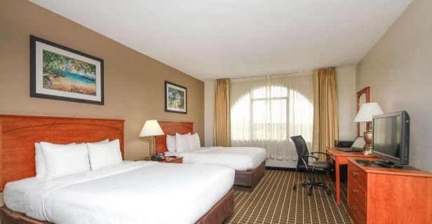 Hotel Clarion Inn Suites Miami Airportl