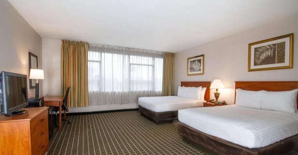 Hotel Clarion Inn Suites Miami Airportl