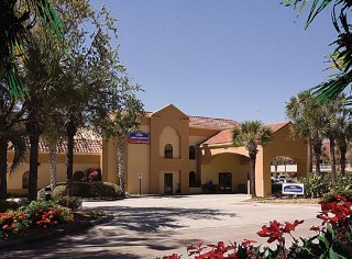 Hotel Clarion Inn & Suites Orlando International Drive