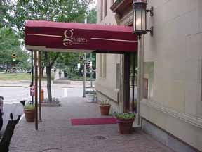 Hotel Clarion Peabody Court