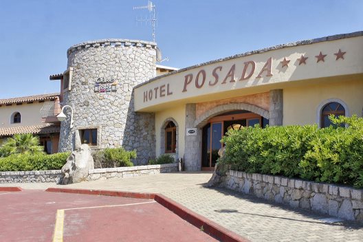 Hotel Club Esse Posada Beach Resort