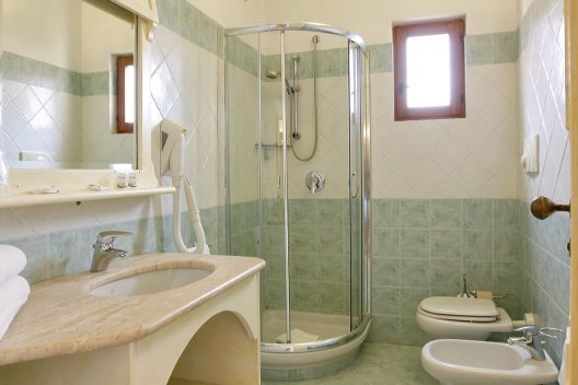 Hotel Club Esse Posada Beach Resort