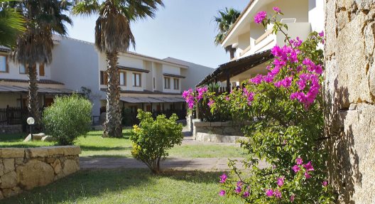 Hotel Club Esse Posada Beach Resort