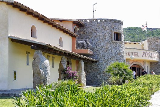 Hotel Club Esse Posada Beach Resort