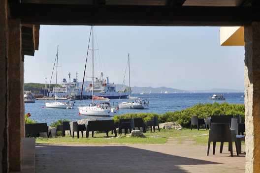 Hotel Club Esse Posada Beach Resort