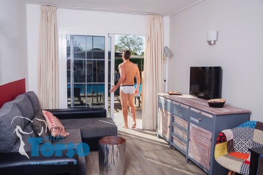 Hotel Club Torso Gay Men Only
