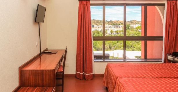 Hotel Colina Dos Mouros
