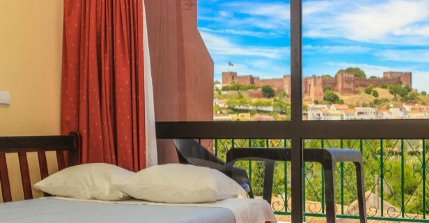 Hotel Colina Dos Mouros