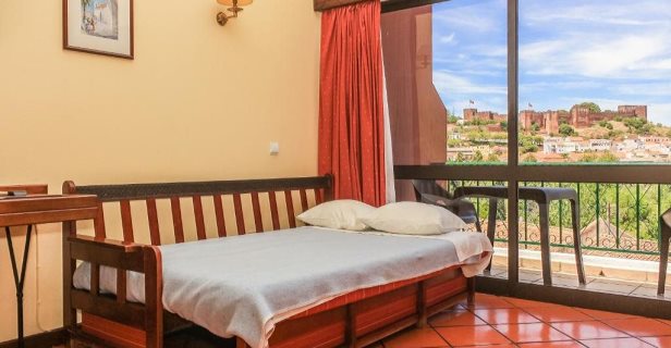 Hotel Colina Dos Mouros