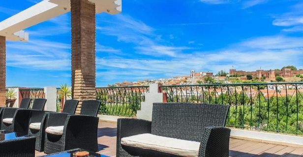 Hotel Colina Dos Mouros