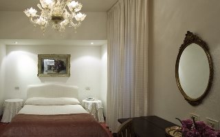 Hotel Columbia