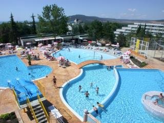 Hotel .Com