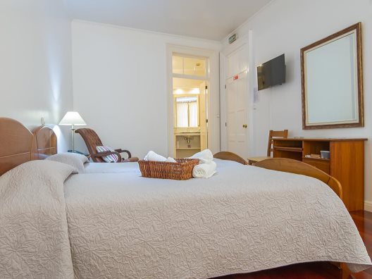 Hotel Comercial Azores Guest House