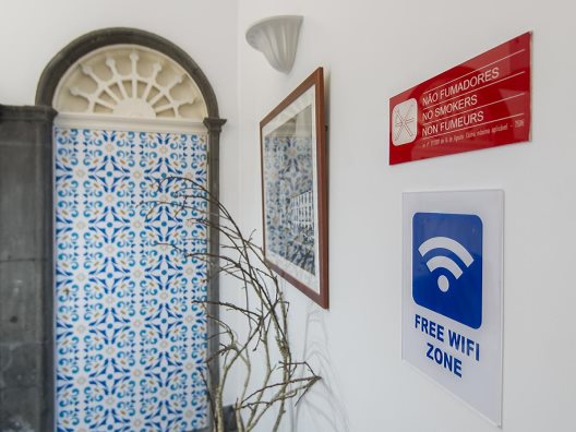 Hotel Comercial Azores Guest House