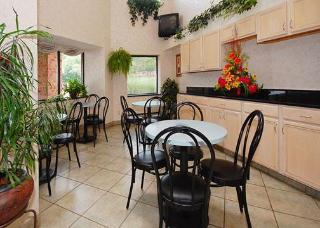 Hotel Comfort Inn