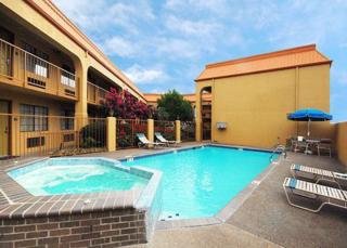 Hotel Comfort Inn