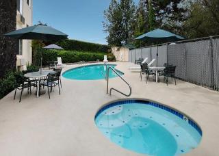 Hotel Comfort Inn