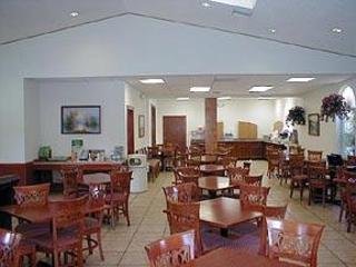 Hotel Comfort Inn Airport At Rj Stadium
