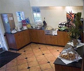 Hotel Comfort Inn Airport-cruise Port South