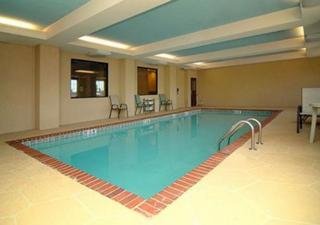 Hotel Comfort Inn And Suites-little Rock