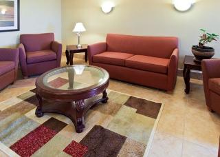 Hotel Comfort Inn & Suites