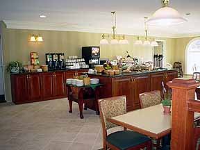 Hotel Comfort Inn & Suites