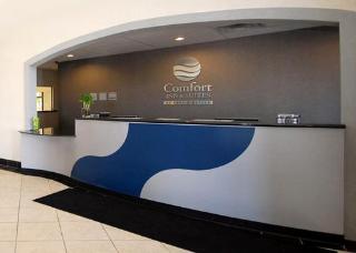 Hotel Comfort Inn & Suites