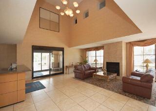 Hotel Comfort Inn & Suites