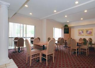 Hotel Comfort Inn & Suites