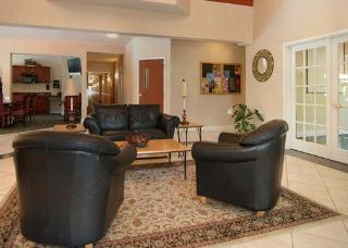Hotel Comfort Inn & Suites