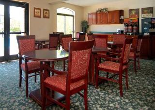 Hotel Comfort Inn & Suites