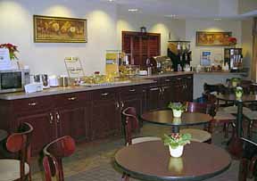 Hotel Comfort Inn & Suites
