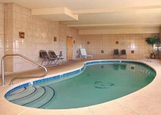 Hotel Comfort Inn & Suites