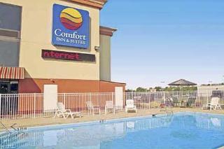 Hotel Comfort Inn & Suites
