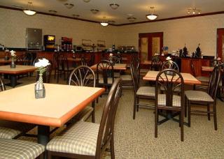 Hotel Comfort Inn & Suites