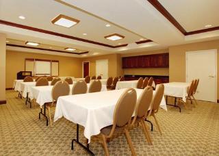 Hotel Comfort Inn & Suites