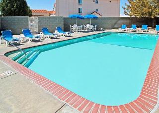 Hotel Comfort Inn & Suites