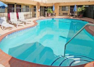 Hotel Comfort Inn & Suites