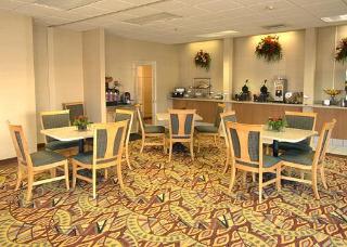 Hotel Comfort Inn & Suites