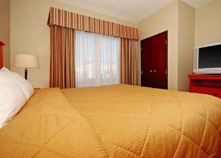 Hotel Comfort Inn & Suites