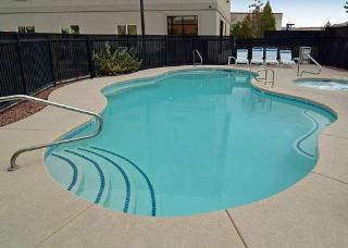 Hotel Comfort Inn & Suites