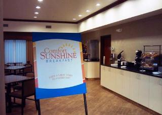 Hotel Comfort Inn & Suites