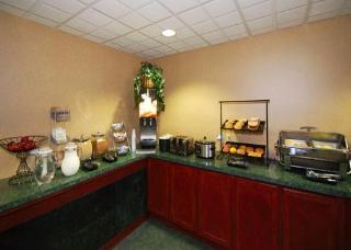 Hotel Comfort Inn & Suites