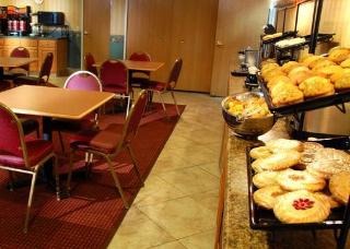 Hotel Comfort Inn & Suites