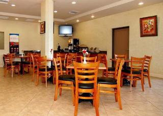 Hotel Comfort Inn & Suites